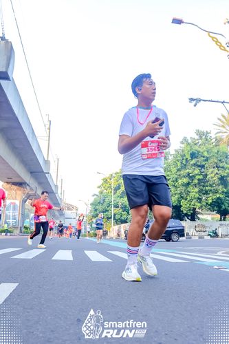Race photo from Smartfren Run 2025 