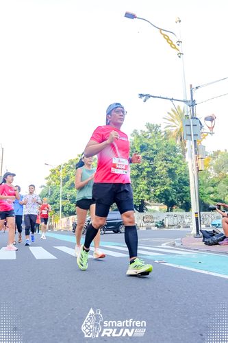 Race photo from Smartfren Run 2025 