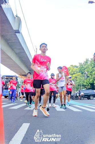 Race photo from Smartfren Run 2025 
