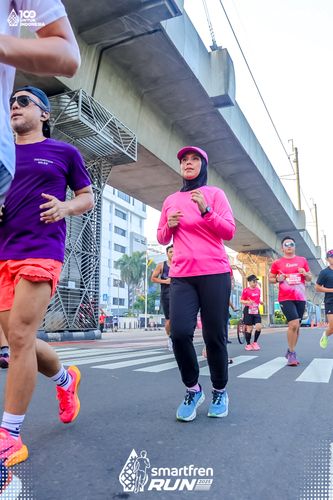 Race photo from Smartfren Run 2025 