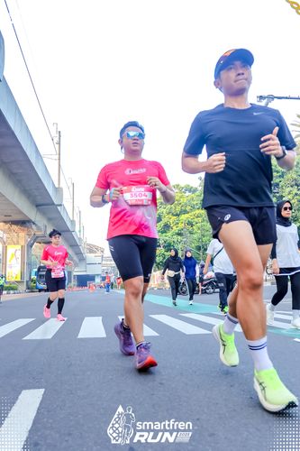 Race photo from Smartfren Run 2025 