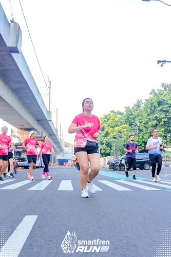 Race photo from Smartfren Run 2025 