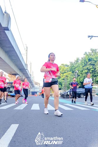 Race photo from Smartfren Run 2025 
