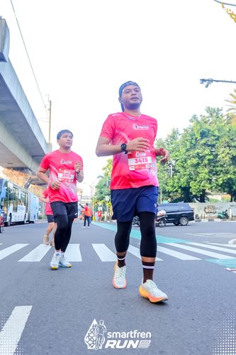 Race photo from Smartfren Run 2025 