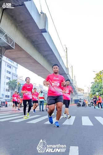 Race photo from Smartfren Run 2025 