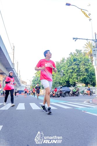 Race photo from Smartfren Run 2025 