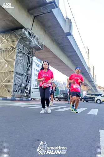 Race photo from Smartfren Run 2025 