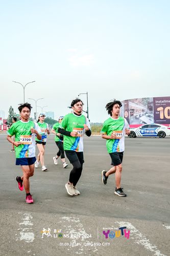 Race photo from BAF LIONS RUN 2024