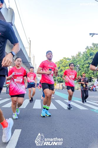 Race photo from Smartfren Run 2025 