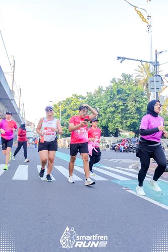 Race photo from Smartfren Run 2025 