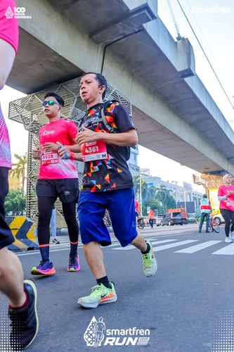 Race photo from Smartfren Run 2025 
