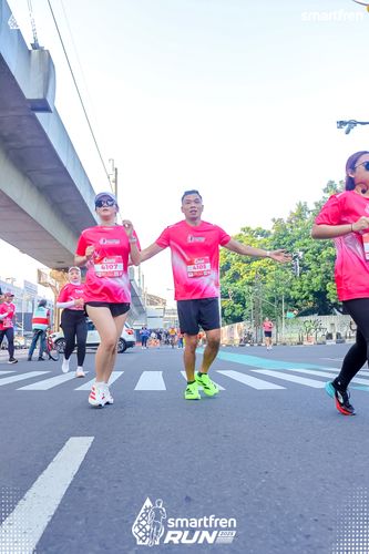 Race photo from Smartfren Run 2025 