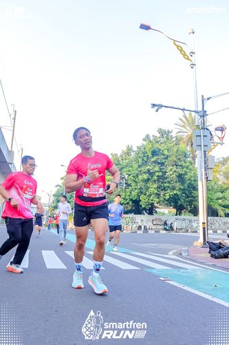 Race photo from Smartfren Run 2025 