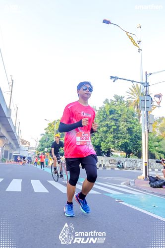 Race photo from Smartfren Run 2025 