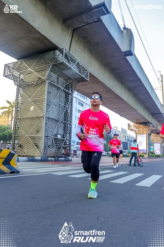 Race photo from Smartfren Run 2025 