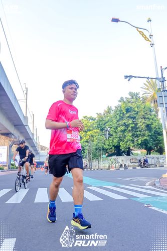 Race photo from Smartfren Run 2025 