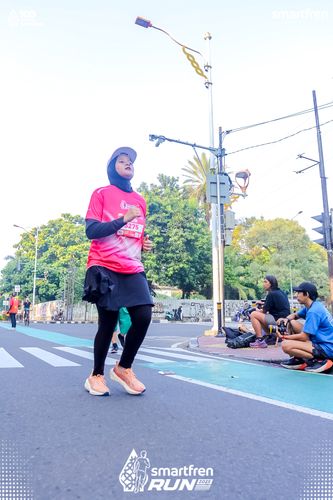 Race photo from Smartfren Run 2025 