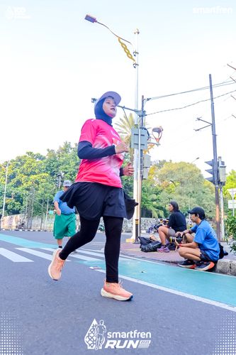 Race photo from Smartfren Run 2025 