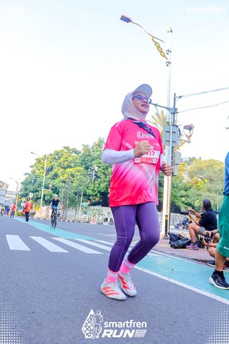 Race photo from Smartfren Run 2025 