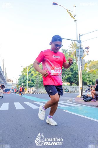 Race photo from Smartfren Run 2025 