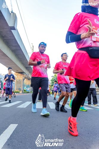 Race photo from Smartfren Run 2025 