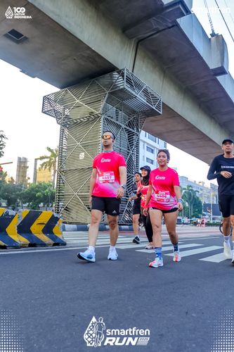 Race photo from Smartfren Run 2025 