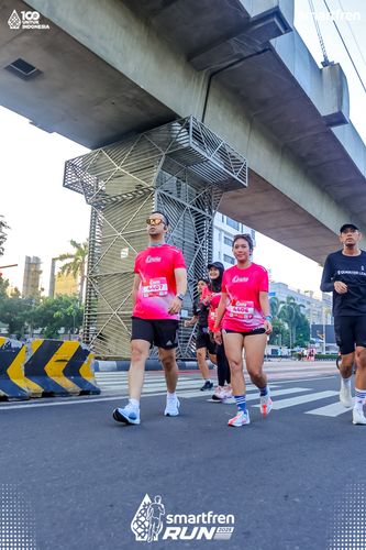 Race photo from Smartfren Run 2025 
