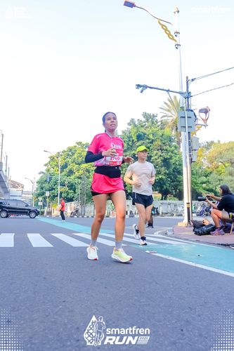 Race photo from Smartfren Run 2025 