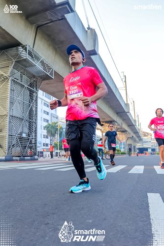 Race photo from Smartfren Run 2025 