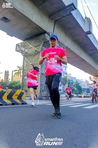 Race photo from Smartfren Run 2025 