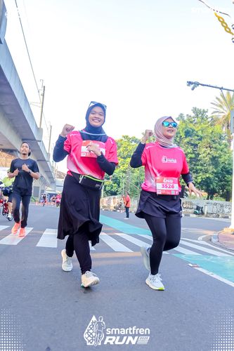 Race photo from Smartfren Run 2025 