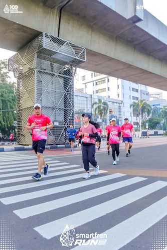 Race photo from Smartfren Run 2025 