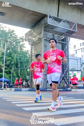 Race photo from Smartfren Run 2025 