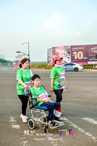 Race photo from BAF LIONS RUN 2024