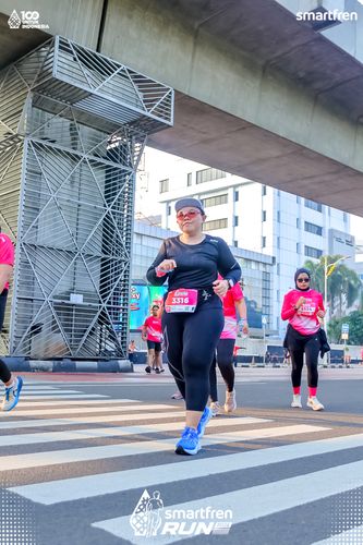Race photo from Smartfren Run 2025 