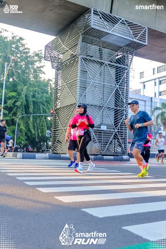 Race photo from Smartfren Run 2025 