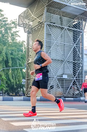 Race photo from Smartfren Run 2025 