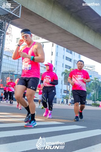 Race photo from Smartfren Run 2025 