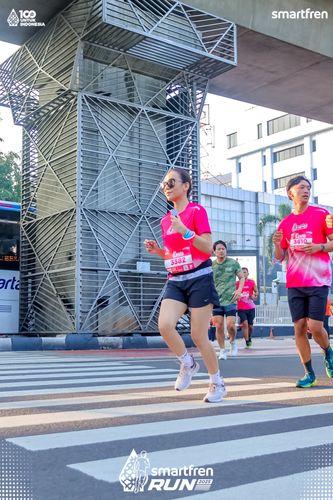 Race photo from Smartfren Run 2025 