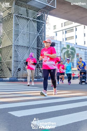 Race photo from Smartfren Run 2025 