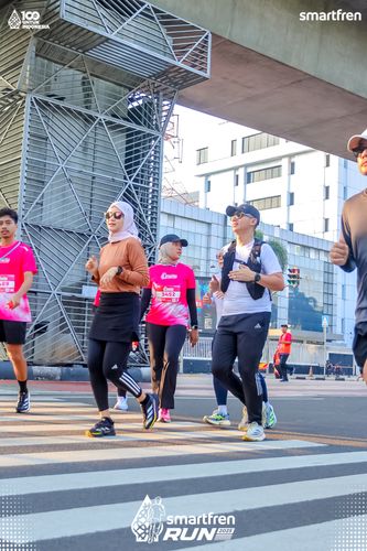 Race photo from Smartfren Run 2025 