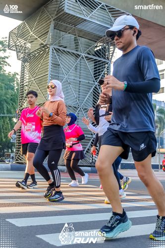 Race photo from Smartfren Run 2025 