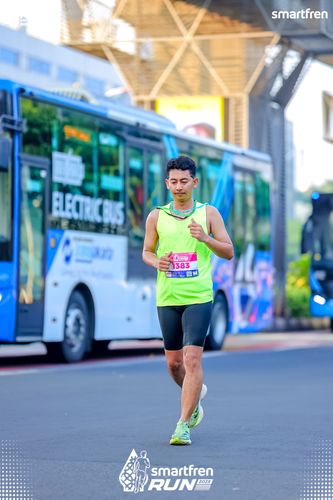 Race photo from Smartfren Run 2025 