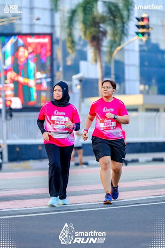 Race photo from Smartfren Run 2025 