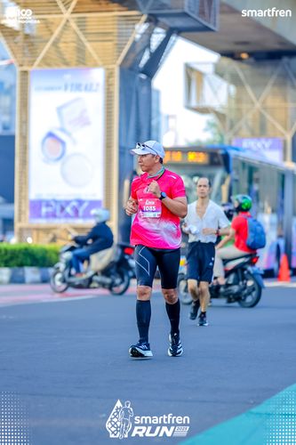 Race photo from Smartfren Run 2025 