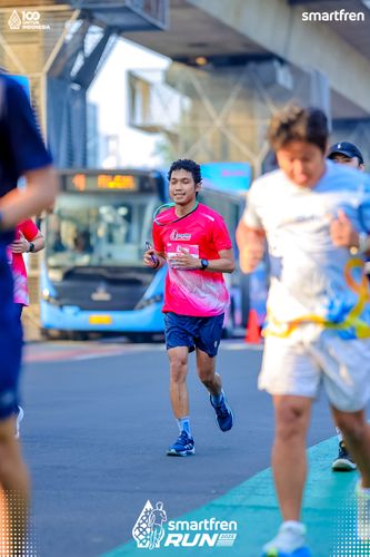 Race photo from Smartfren Run 2025 