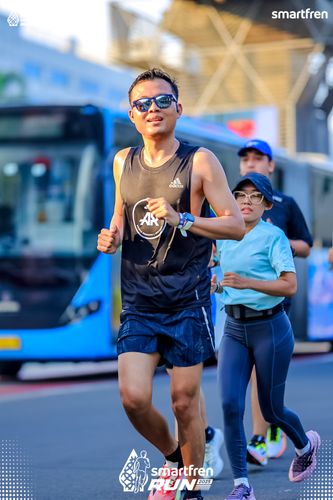 Race photo from Smartfren Run 2025 