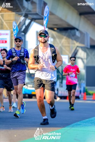 Race photo from Smartfren Run 2025 