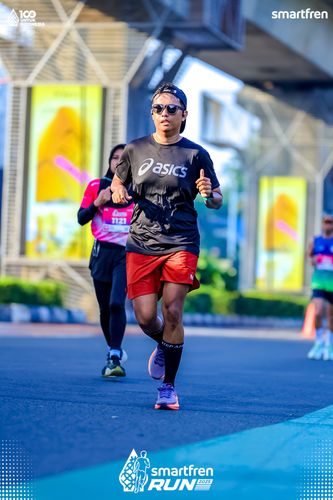 Race photo from Smartfren Run 2025 