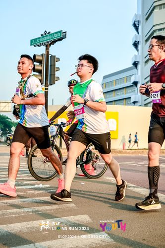 Race photo from BAF LIONS RUN 2024